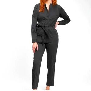 NWT! Gap Black Long Sleeve Utility Jumpsuit - Size 2 Petite 💛